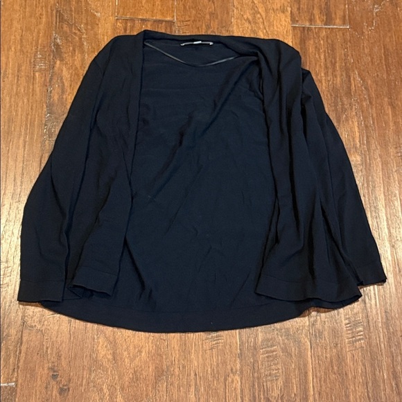 Medium Black LOFT Cardigan Long Sleeve Tee - Picture 4 of 9